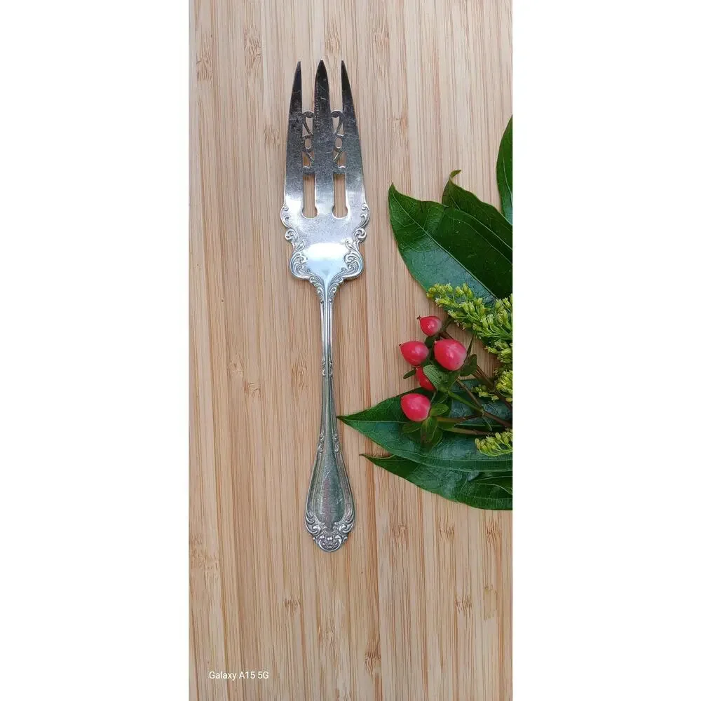 Vintage cutlery Wallace Silver Plated Cake Fork, Elegant Wedding Serving Piece